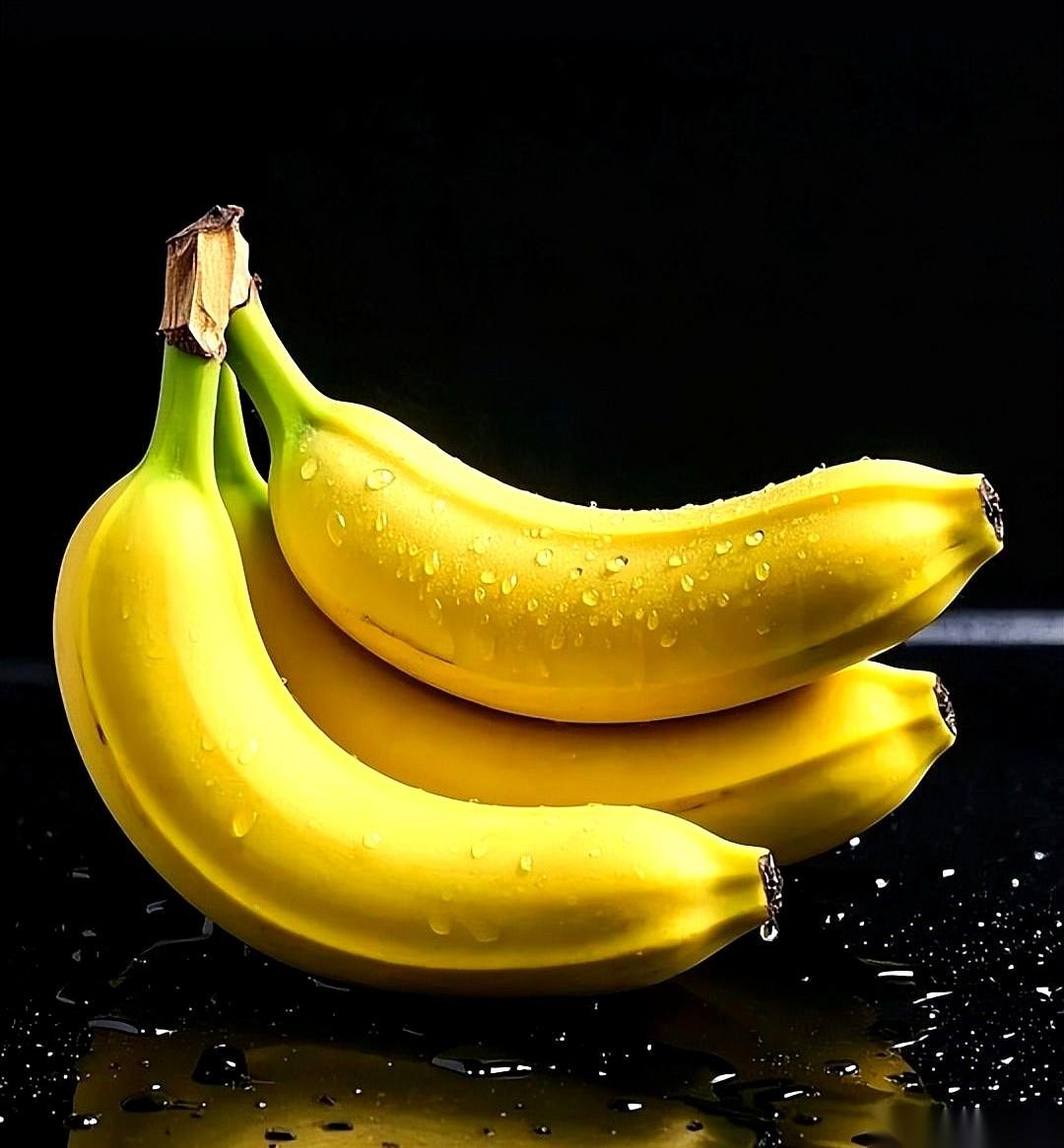 提起香蕉，脑子里是不是立马跳出三个字：糖太多。尤其是有点脂肪肝的，更是碰都不敢碰