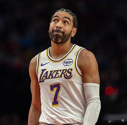 好好看好好学！文森特的留队小技巧！今天，湖人队以129-118大胜公牛队，取