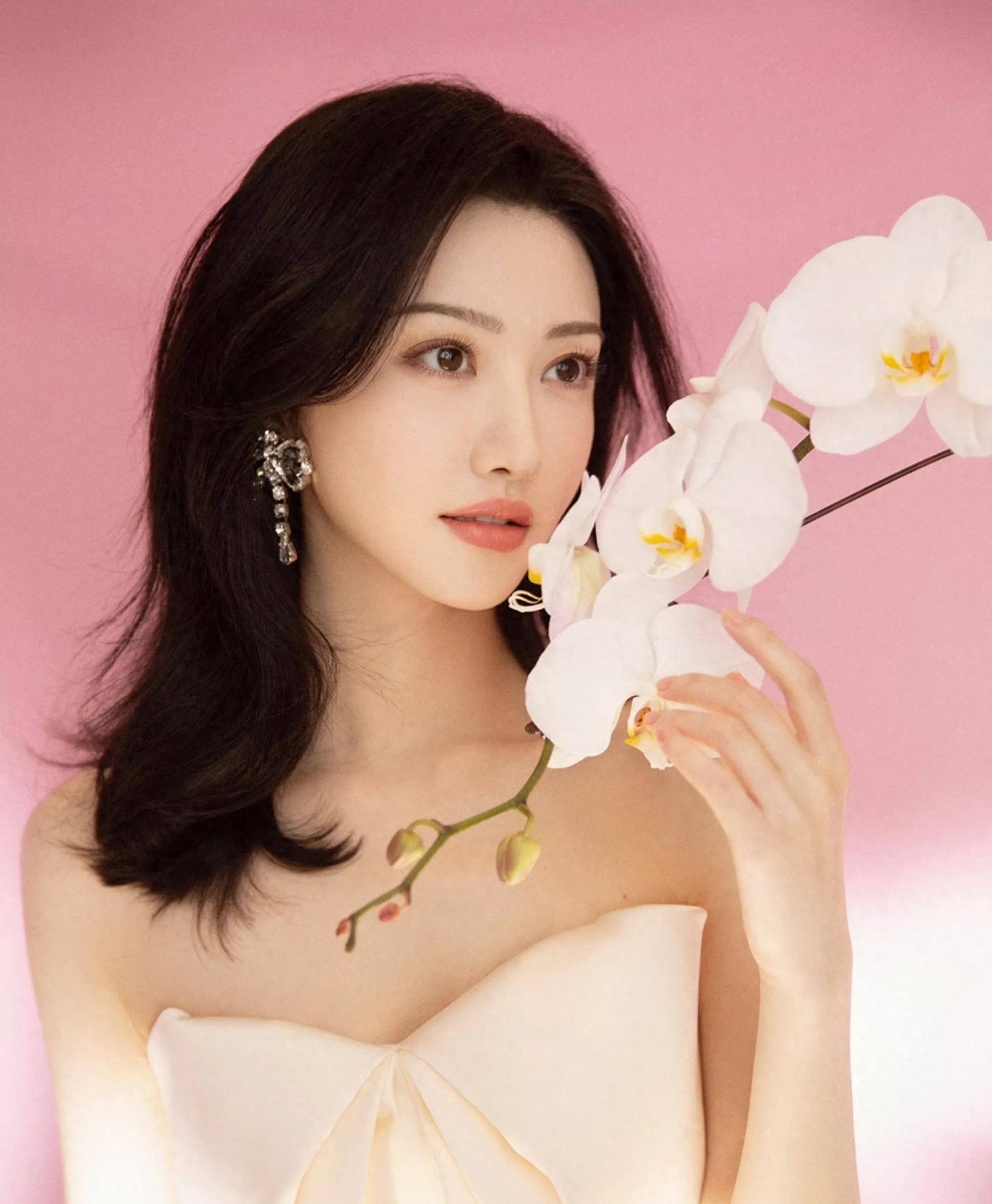 景甜女神魅力写真合集：甜美靓丽、优雅高贵