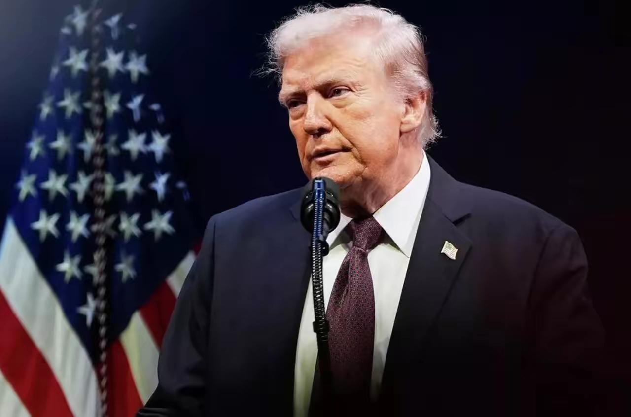 特朗普前天说，不许中国向伊朗提供武器。中国回答，美国向台湾出售武器不能阻碍祖国的