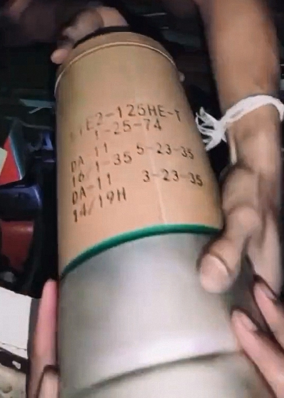 泰国VT4BTE2杀爆弹发射药模块表面的文字：DA-11（单胺11发射药的拼音