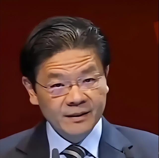 新加坡总理黄循财在访问印度时，做出了一件打破惯例的事情。他正式邀请印度，加入由新