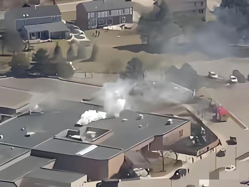 战火最终还是烧到美国本土了，这份猝不及防的暴力袭击，戳破了美国本土远离纷争的假象