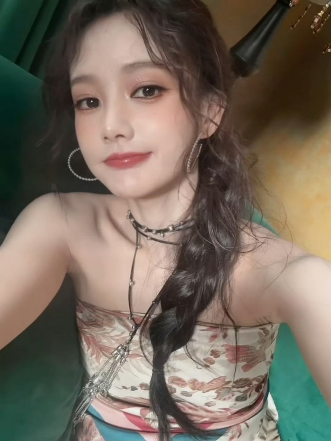 李一桐退圈了娱乐圈双璧之一，笑眼女神李一桐要退圈了？什么情况？原来是在综艺节目