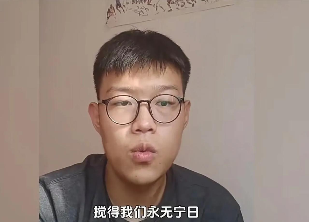 看着这个好大儿滔滔不绝的讲述，自己的父亲为了娶新媳妇将他们母子扫地出门，更在新媳