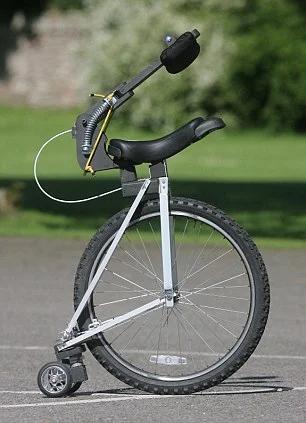 自行椅？椅子都这么卷了......