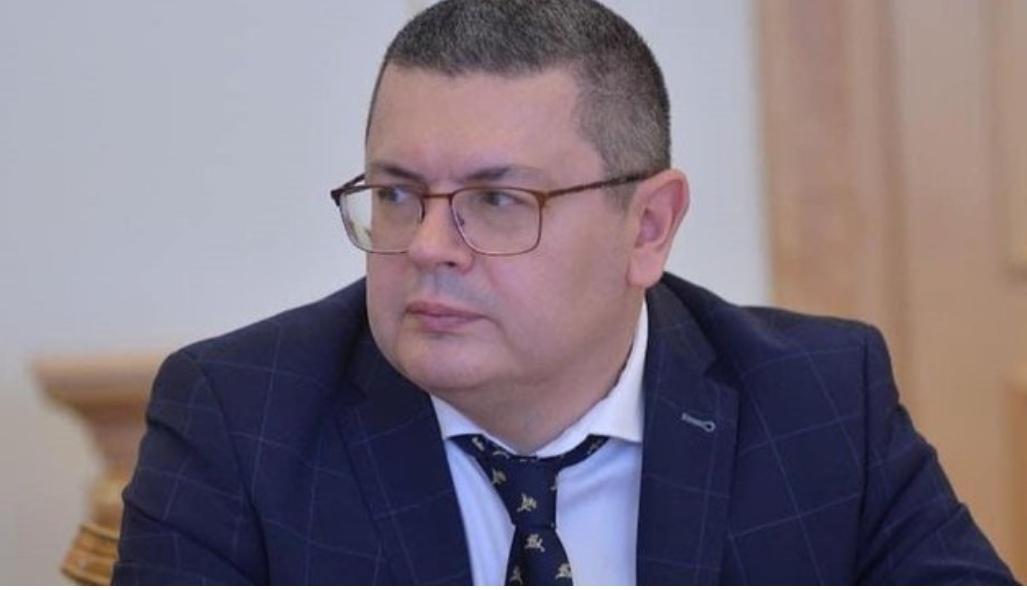 乌克兰议会外交政策委员会主席梅列日科在接受《独立报》采访时称，乌方拥有充足人力资