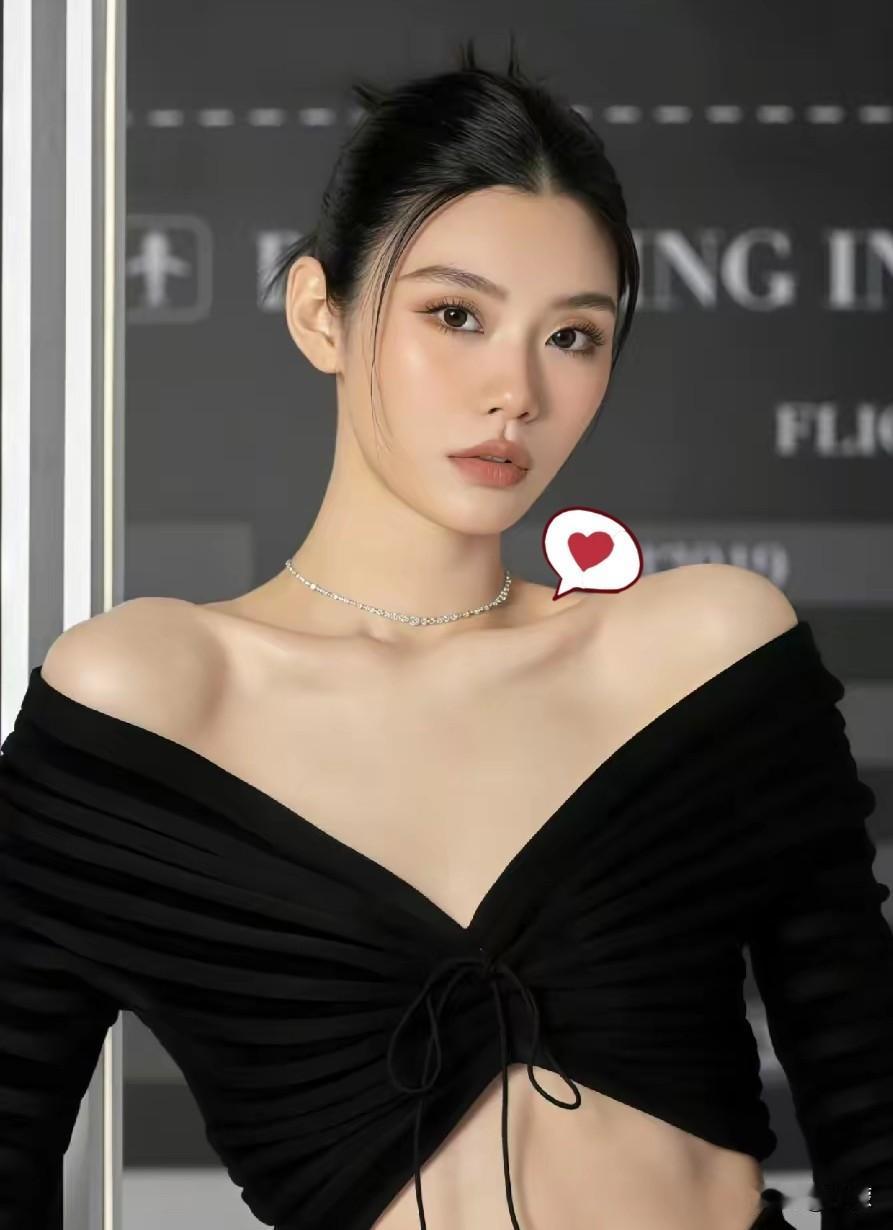 果然姜还是老的辣。我问我妈，奚梦瑶补办婚礼，是迟来的真爱吗？我妈说，你还是