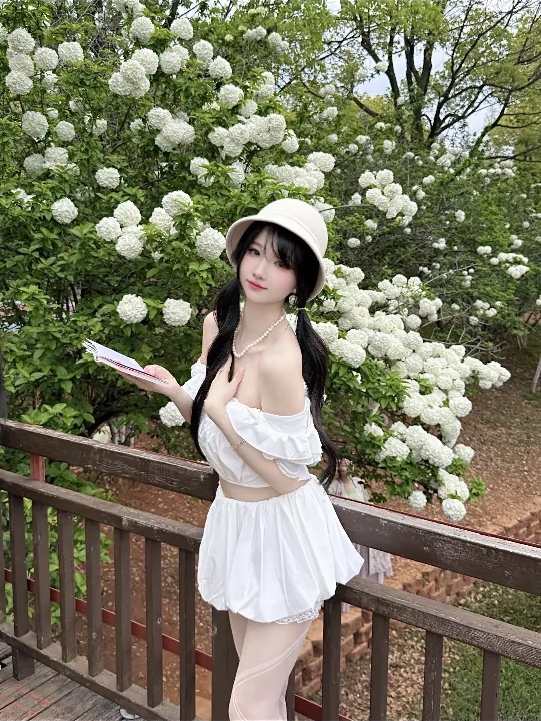 那天 我经过一片花园
