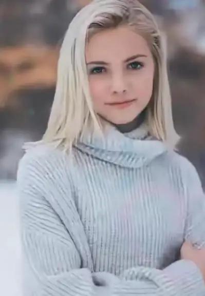 说的直接一点，现在的乌克兰并没有咱们想象的那么可怜，就算乌克兰的街上全是寡妇，只