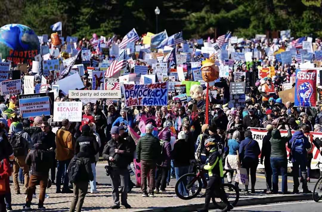 全美3000城齐抗议！这场反特朗普游行，藏着美国社会的真实矛盾本周六，全美3