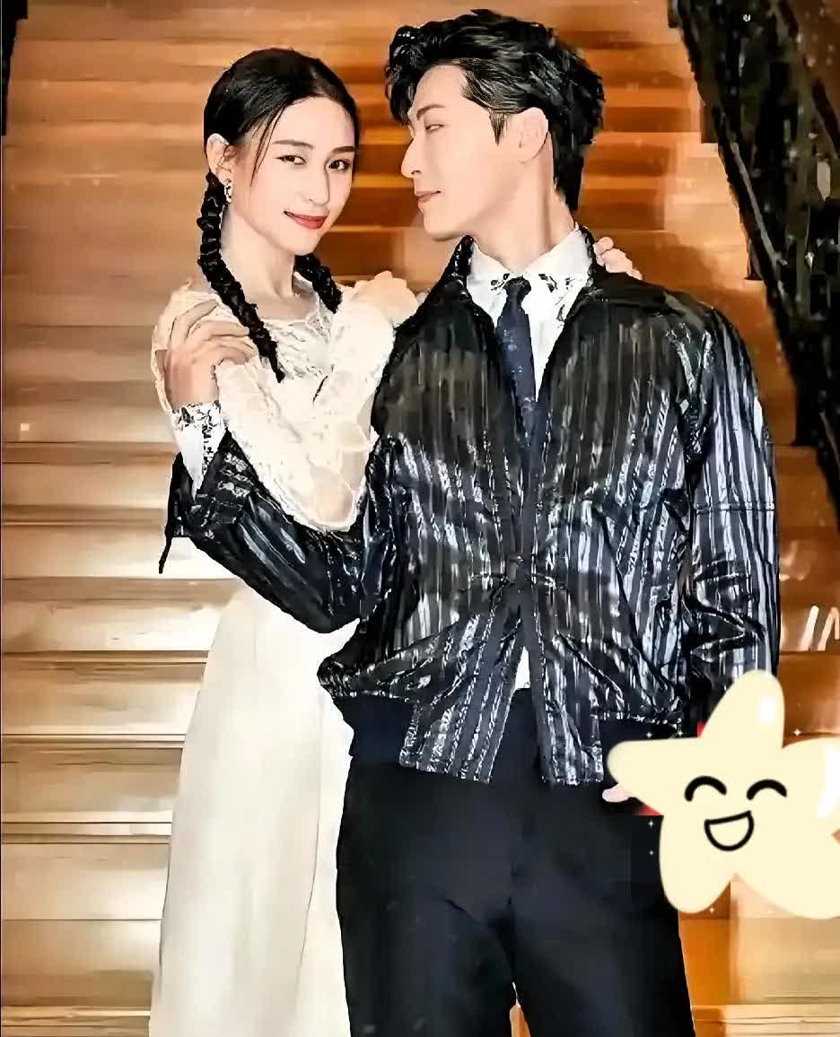 太意外了！何超莲9小时才回复窦骁，并不是因为烦他，而是因为窦骁太能折腾。何超