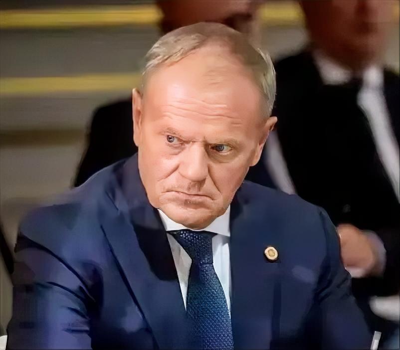 当泽连斯基因为美国的和平计划在欧洲四处走动时，人们惊讶的发现，有一个国家很久没有