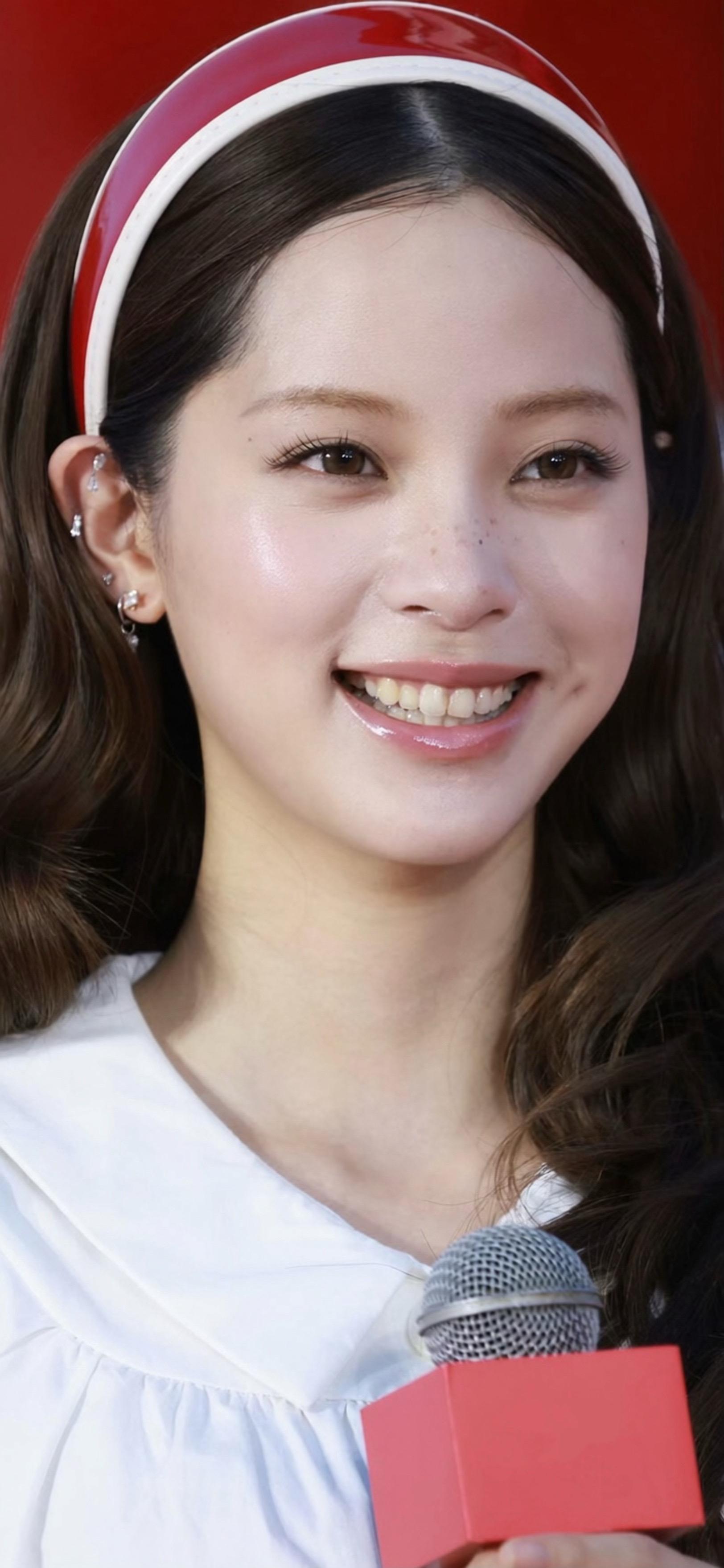 欧阳娜娜近期生图脸和腿都很棒