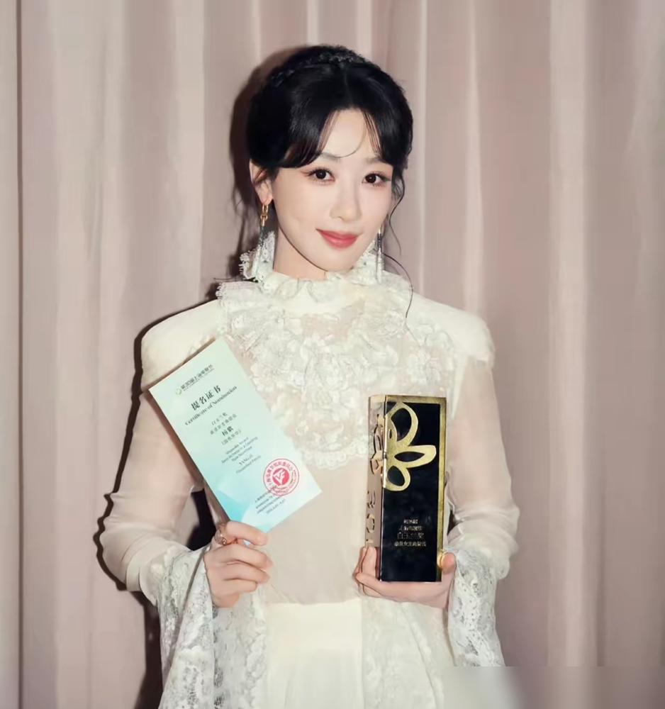 2026白玉兰视后之争，简直是神仙打架天花板！杨紫带着《生命树》冲奖，这次