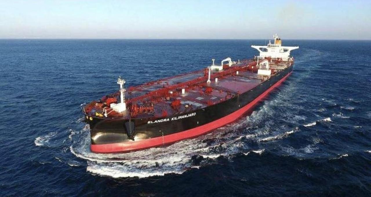 大家注意，局势又要升级了！就在4月20日，美国直接出手，扣押了一艘从中国驶往