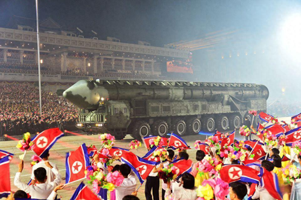 中俄派高规格代表团赴朝后，韩国拨通了中国电话，提了个不情之请。近期，正是朝鲜举国