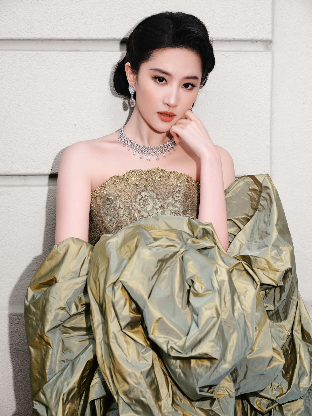 刘亦菲女王[爱心][爱心]