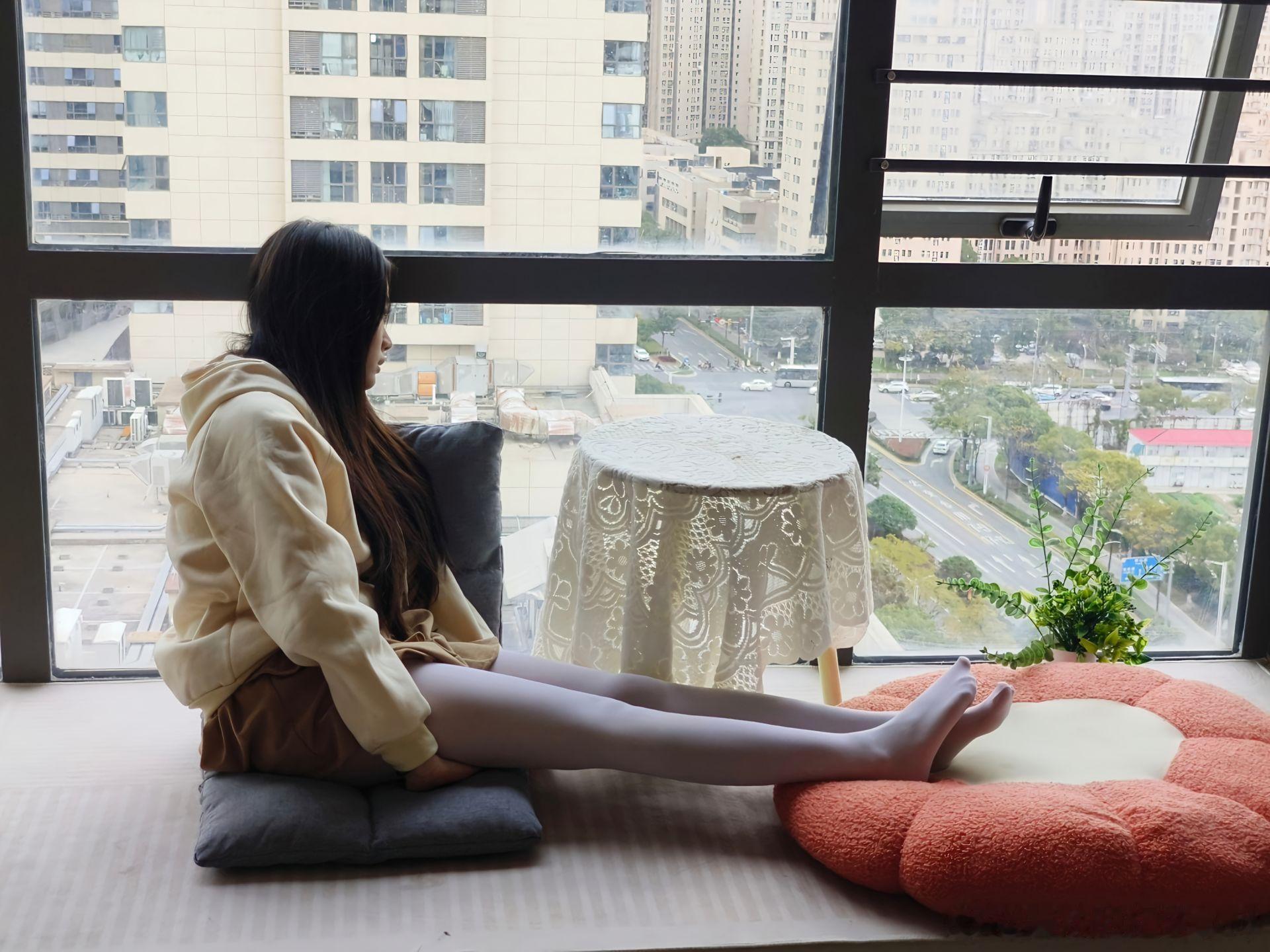 这个丝袜的颜色好好看~​​​