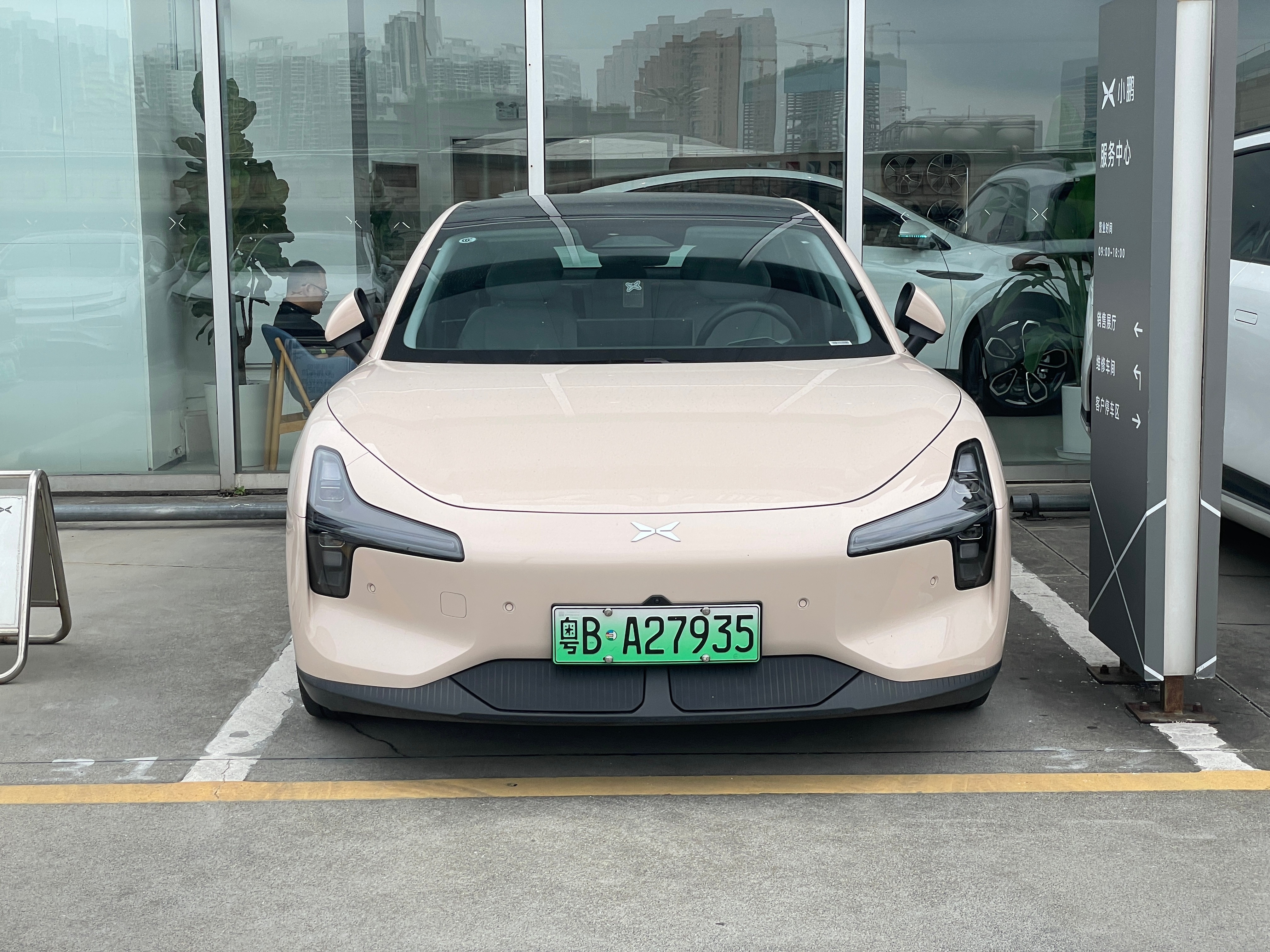 试试mona的智能辅助驾驶[滑稽笑]我太心急了，应该等到6月底OTA后就满血了！大