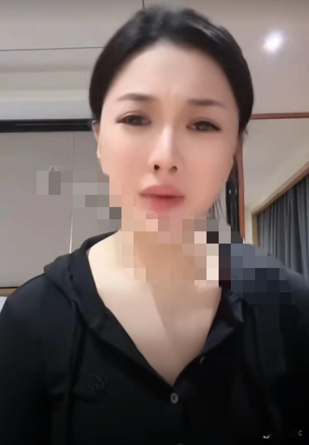 高忆晨朝方丈、洋洋洋等“圈内”好友借钱。大连冰冰透