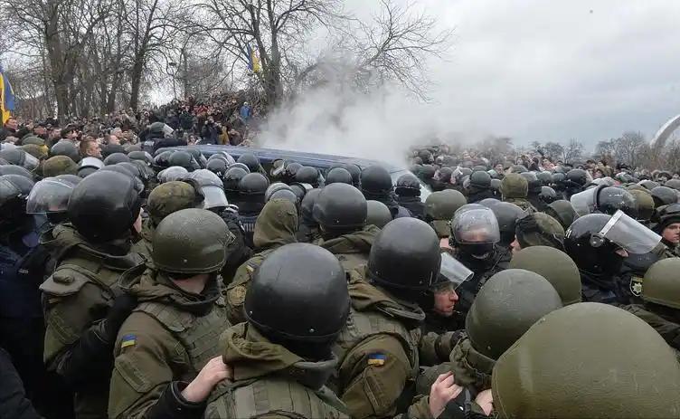 别再吹嘘基辅的战报了，真相往往比谎言难看一百倍。如果没有北约雇佣军在前线填坑，乌