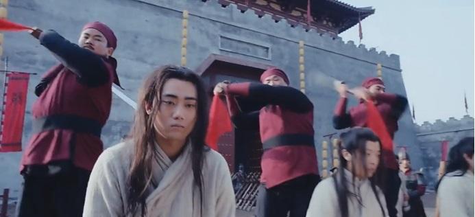 公元450年，70岁的北魏宰相崔浩，被关在囚车里送往平城南郊斩首。十几个士兵轮流