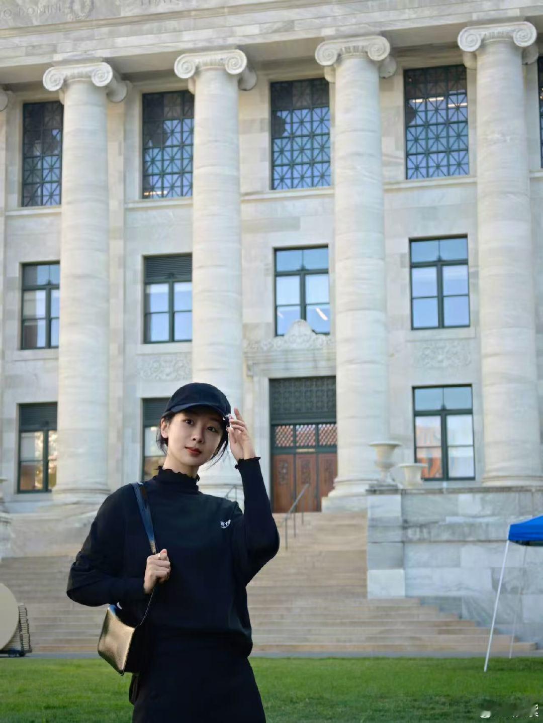 杨紫伯克利学院游玩plog杨紫伯克利学院游客照哇！杨紫伯克利学院游玩plog来