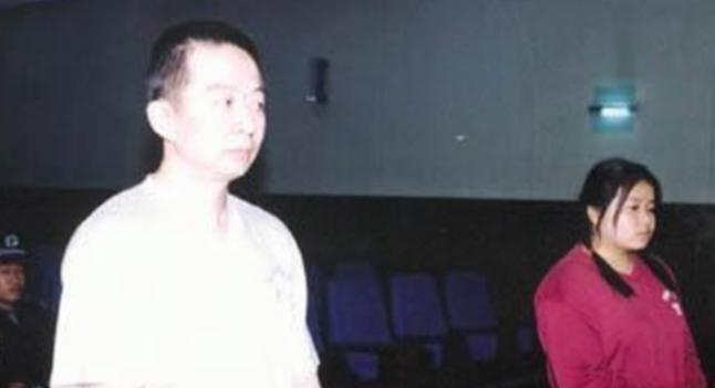 2003年，深圳布吉镇14名求职少女接连失踪，活不见人死不见尸。警方追查后发现，