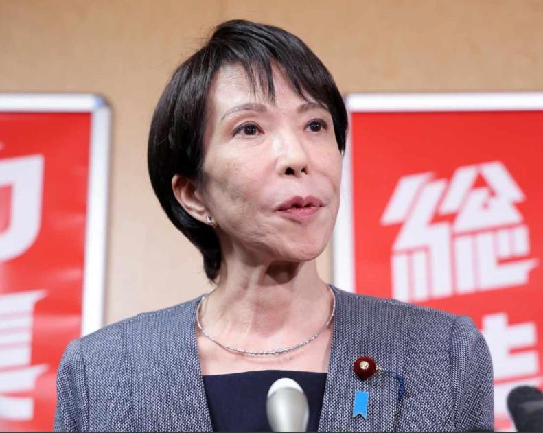 高市早苗开始认错了！10月16日，根据日本共同社报道，在参议院预算委员会被问及对