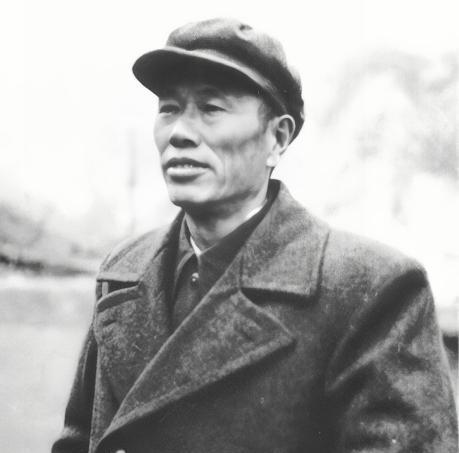 对越自卫反击战打响之前，军委专门征求了邓华的意见，想让他挂帅出征。毕竟邓华担任过