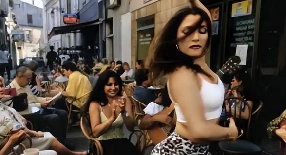 中国男人为何对欧洲美女望而却步？三大致命差异让跨国婚姻成'高压锅'！