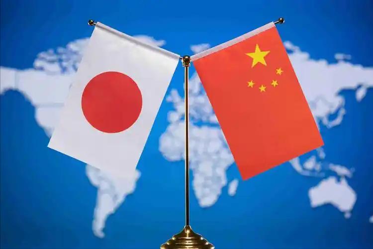 有件事情很奇怪！自从去年11月高市早苗悍然挑衅中国后，中国出台了一系列针对日本的