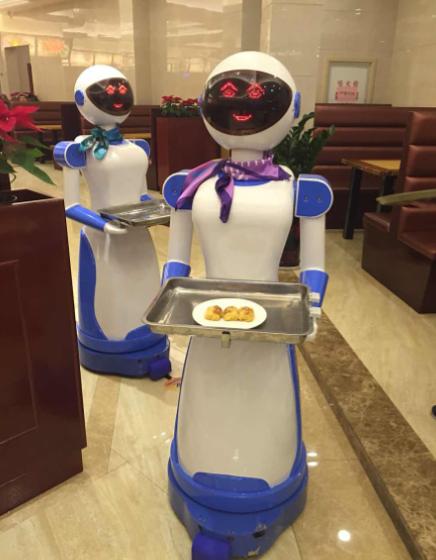 清华大学教授一语道破：搞无人驾驶汽车、无人酒店、饭店机器人都不奇怪，但现在的智能