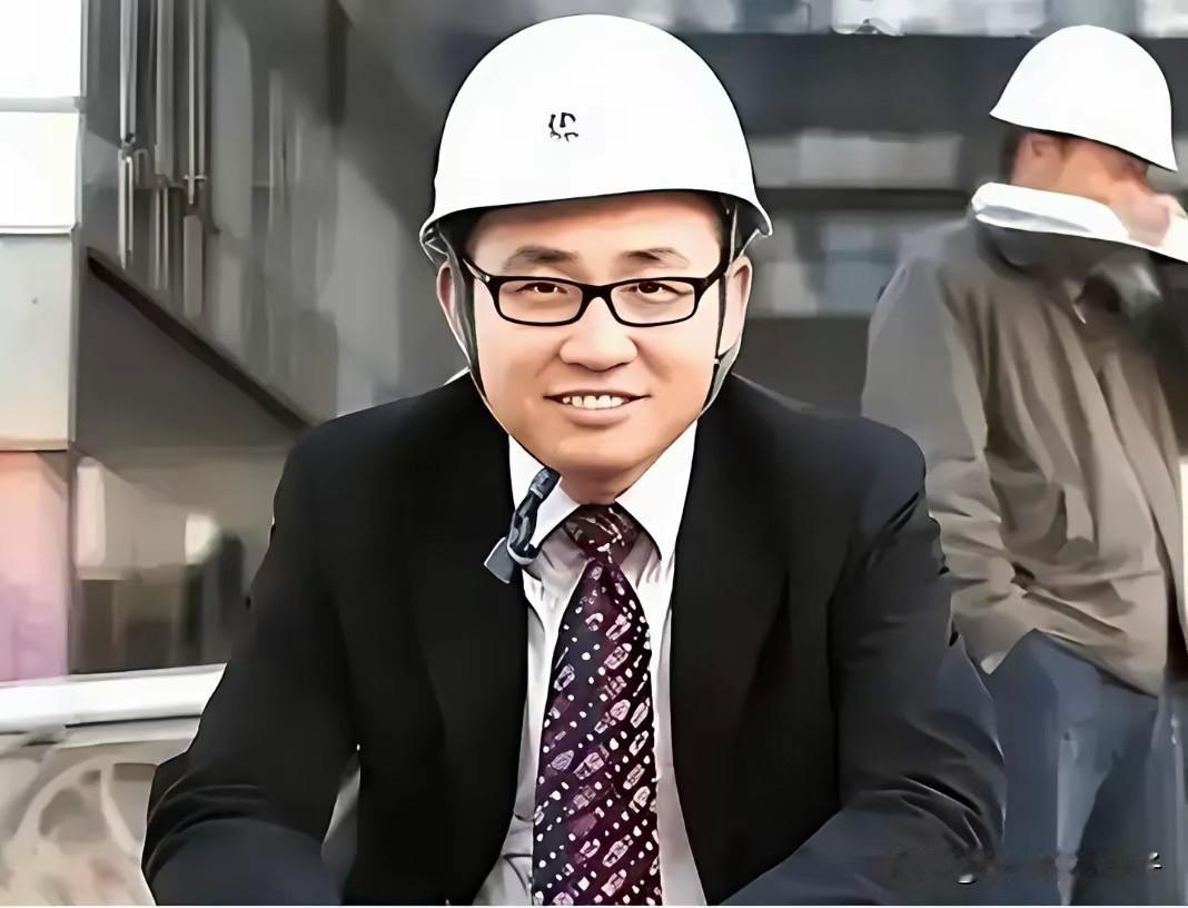 中国房地产最佩服的人！没有之一！当年在房地产高峰的时候，全部脱手，这种见识和