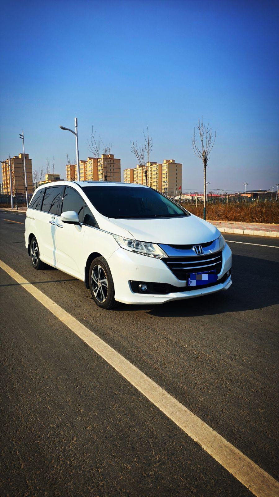 个人车转让！广汽本田奥德赛。2016年6月份上牌，15款改款智享版，国五排放，