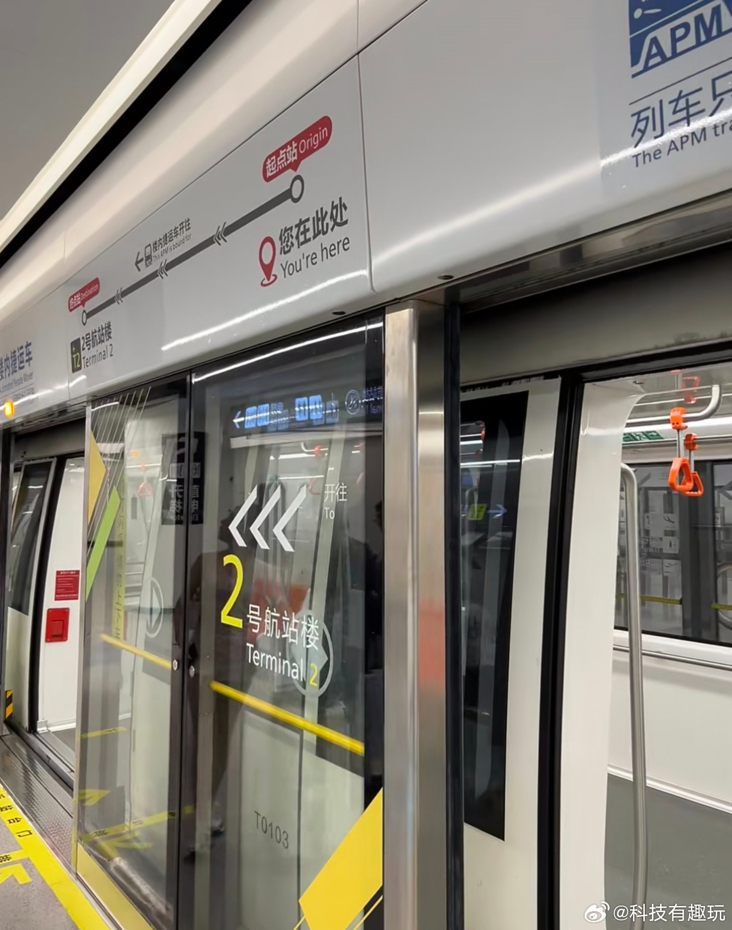 去机场不该比坐飞机时间还长印象最深的就是成都天府机场，从市区过去62公里，当时还