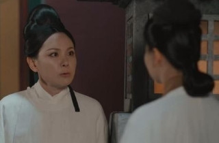 1425年，朱高炽临终前对张皇后说：“我要5个后妃陪葬。”张皇后点头表示明白，转