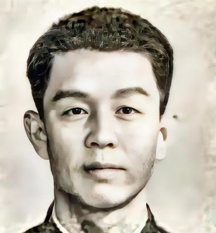 1979年，对越自卫反击战中，李庆海在护送师部首长突围后，又杀了回去，这时，一颗