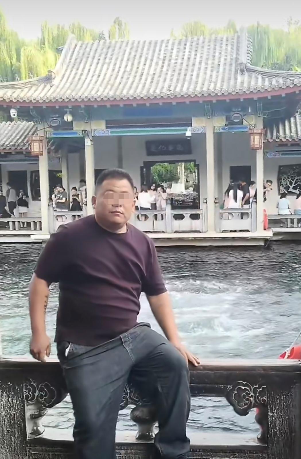 上趵突泉洗个澡多少钱？先说明白:景区门票40元只是参观费，泉池不对外开放泡澡，花