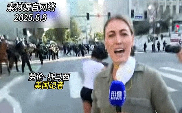 美国警察内部分裂了---美国警察开枪了，这一枪下去，可不
