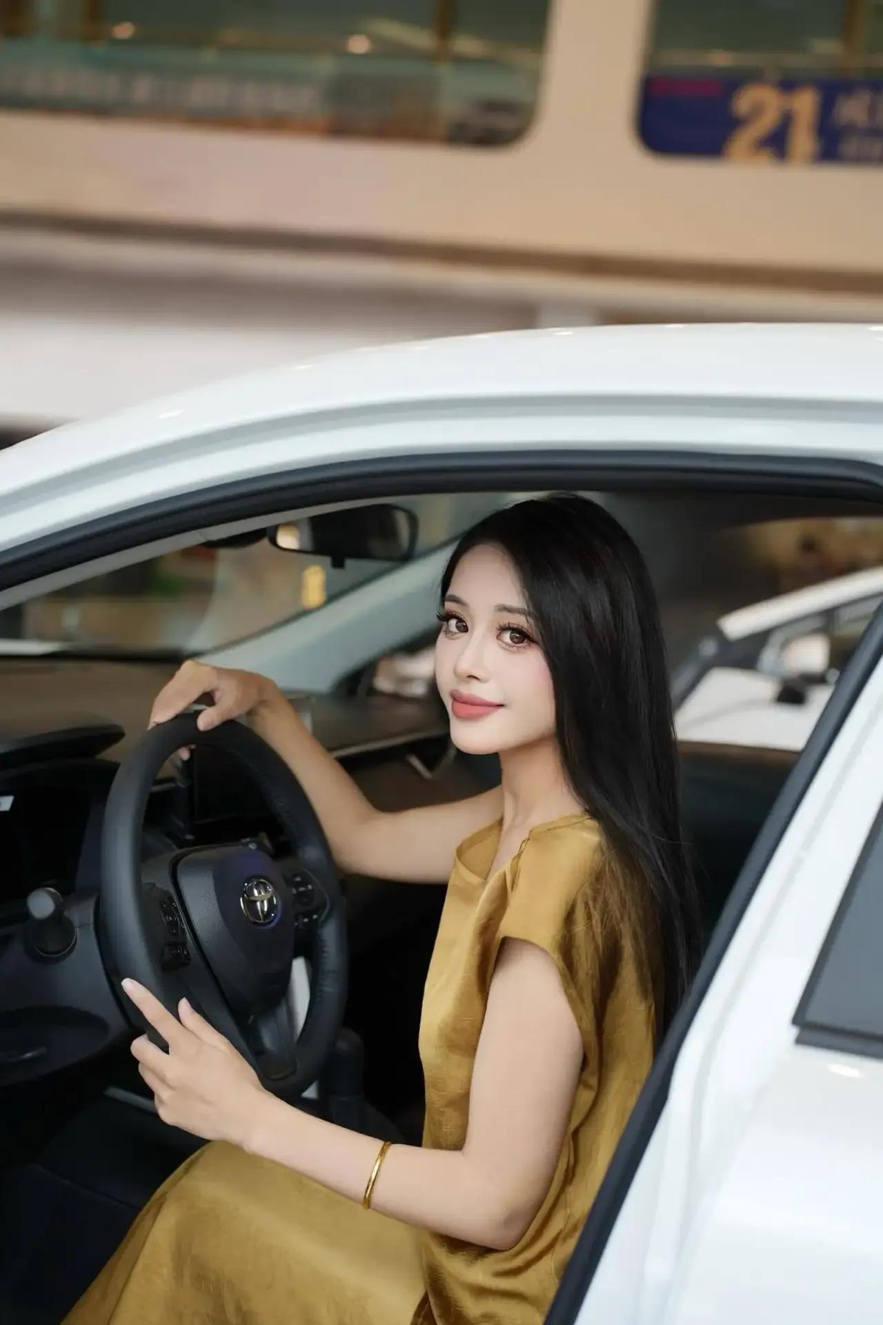 赤裸裸的现实来了，加满50升油箱：美国：约需370元人民币！日本：约需4