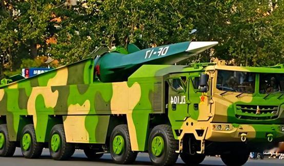 美军的F-35,从冲绳起飞,20分钟就能抵达中国沿海,但中国的东风-17,从发射