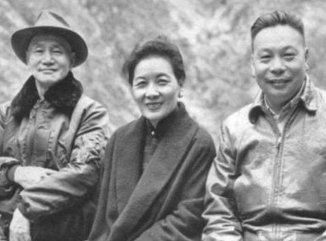 蒋介石刚咽气，比蒋经国只大12岁的宋美龄就想独揽大权，没想到，一向厚的蒋经国在葬