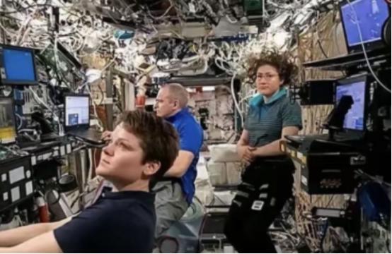 中国空间站闷声干大事！国际空间站垂垂老矣，天宫已成太空新标杆