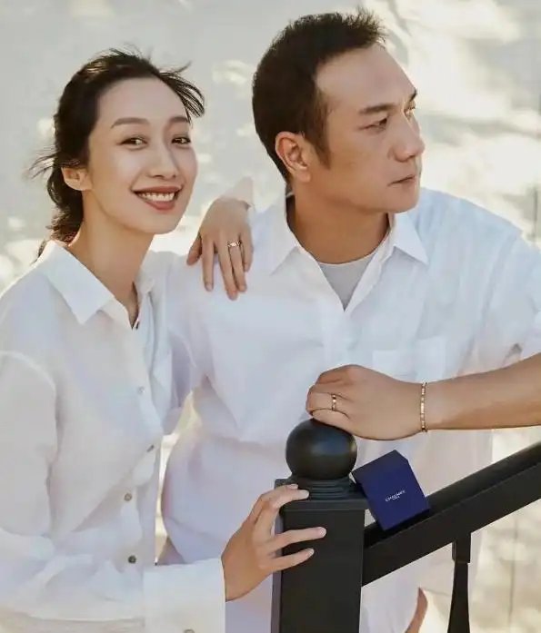 “情场浪子，不婚主义”黄觉甘愿放弃徐静蕾和周迅，娶小14岁娇妻，婚后儿女双全，幸
