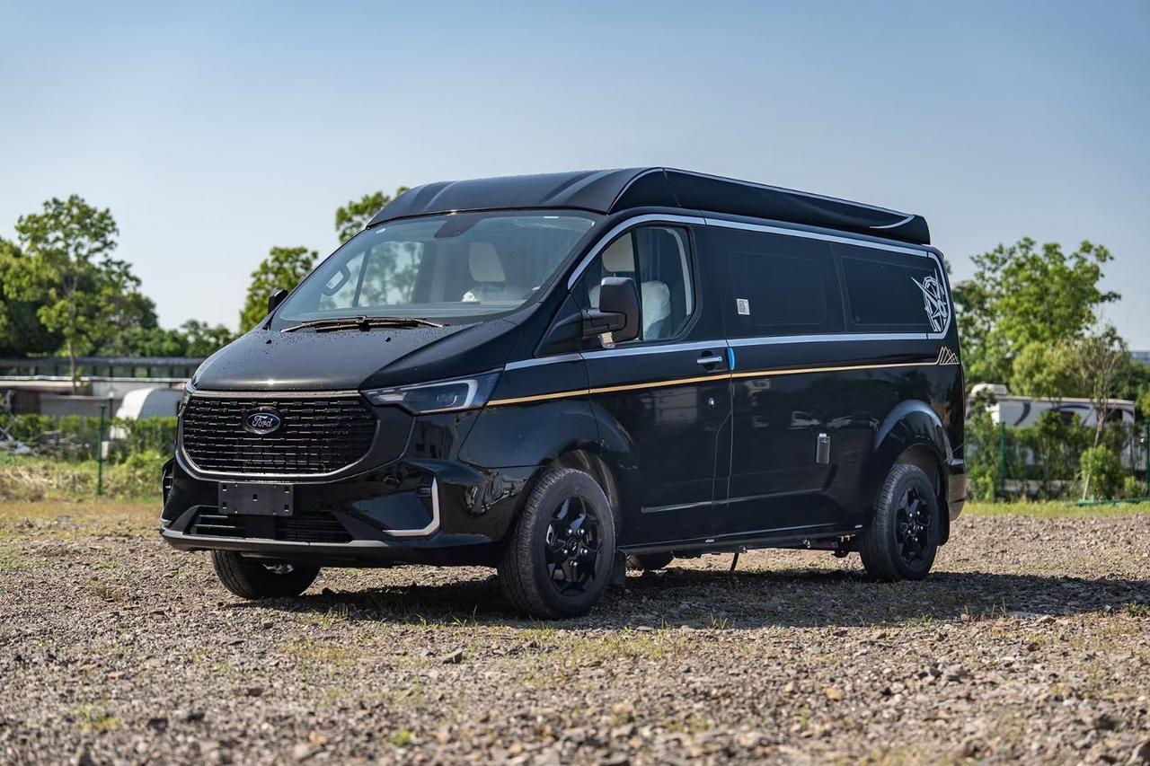 生活不止一面瑞弗X500商旅房车一面是生活、一面是工作喜欢的后台私信