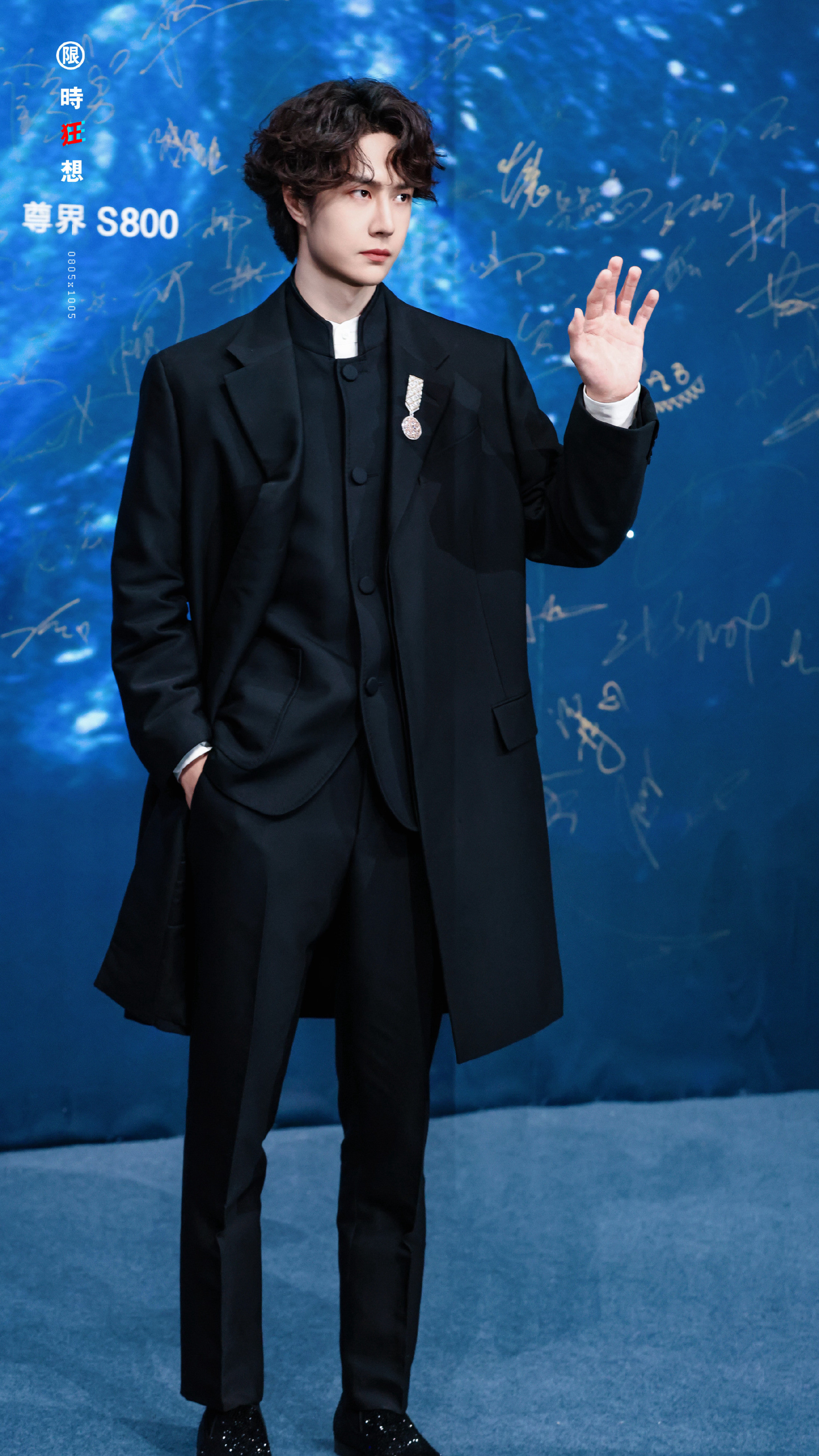 春晚完成第四次彩排春晚录制现场外，有不少人在翘首以待“岩羊🐑”王一博的出现最近