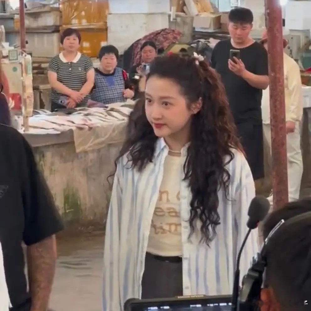 花粉不是严格吗？她粉丝对她真好​​​