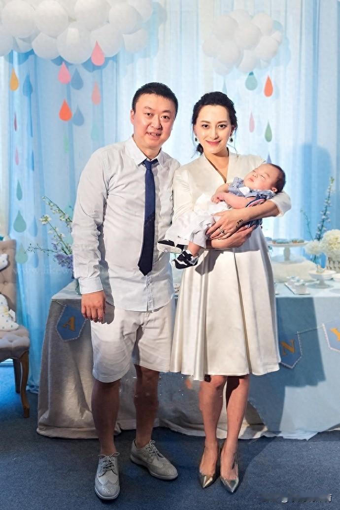 当年马琳离婚赔千万，直到现在还有人说他亏大了。可只有他自己最清楚，这笔钱花得